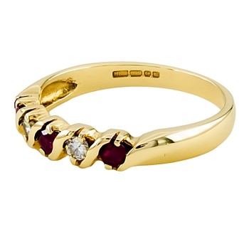 9ct gold Ruby / Cubic Zirconia Wedding Ring size M